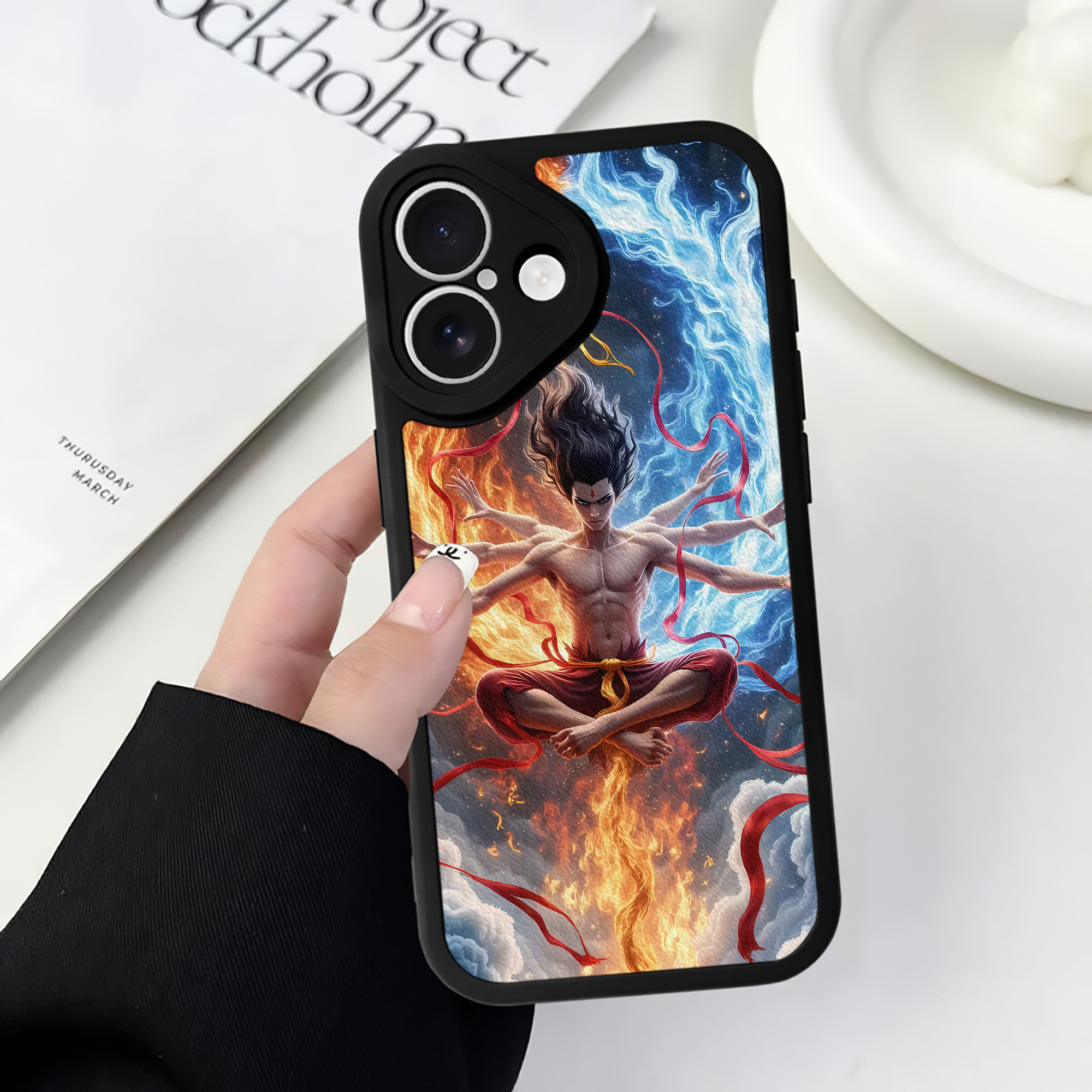 （画像用） Ne Zha 2 ナタ 魔童の大暴れ 【iPhone 16シリーズ対応】シリコンスマホケース（レザー調） 材質：シリコン